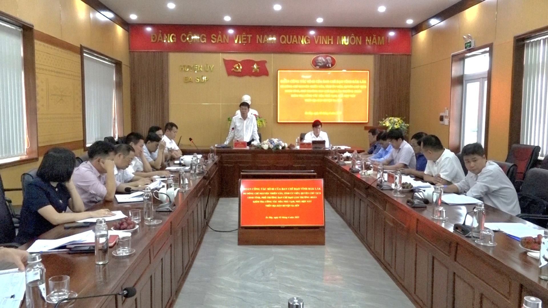 Đoàn công tác số 2 Ban Chỉ đạo Tỉnh Đắk Lắk kiểm tra công tác xóa nhà tạm, nhà dột nát trên địa bàn huyện Ea Súp